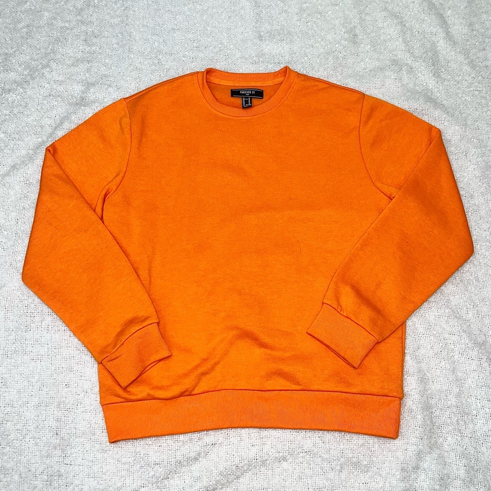 Oversized orange sweatshirt